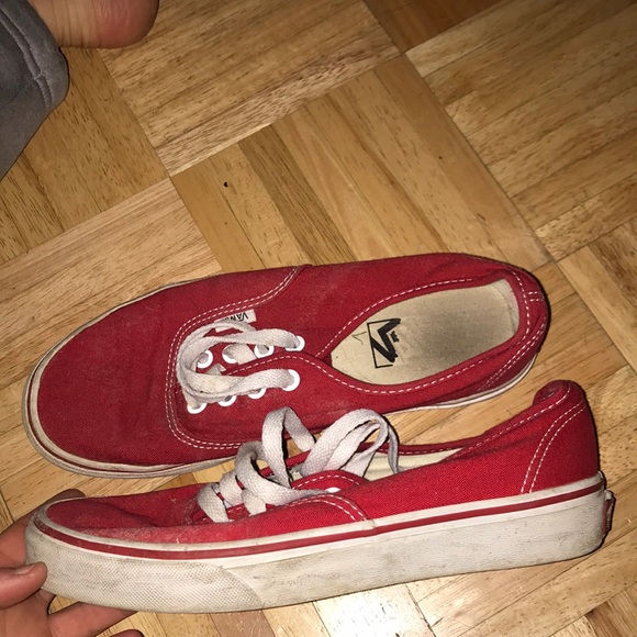 Red vans low - Picture 3 of 5
